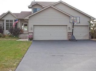 1480 154th Ln NW, Andover, MN 55304