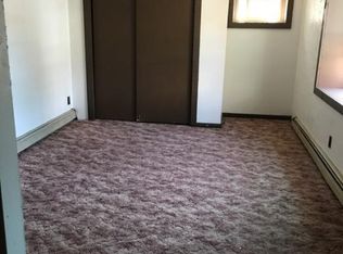 410 Kettle Moraine Dr S, Slinger, WI 53086