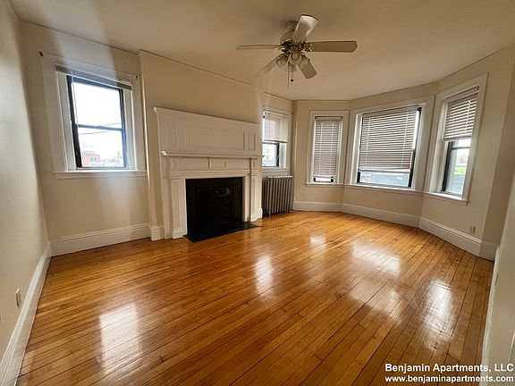 3rd image of 433-435 Cambridge St #6