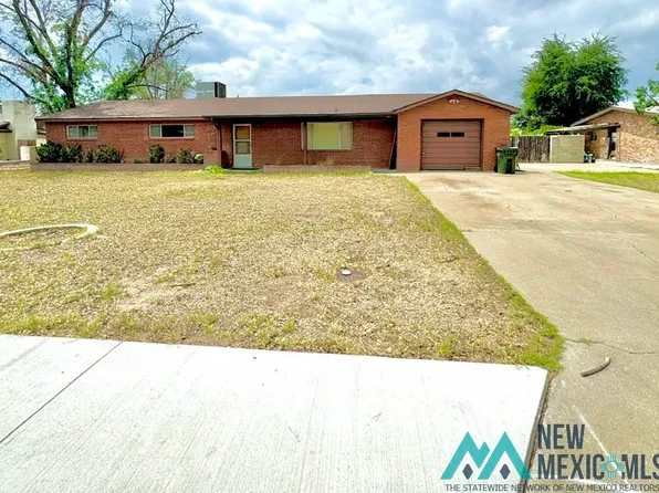 1503 S Country Club Cir, Carlsbad, NM 88220