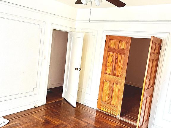 2nd image of 1947 Ellis Ave #1
