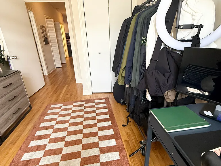 3343 N Clark St #2 — Photo 10