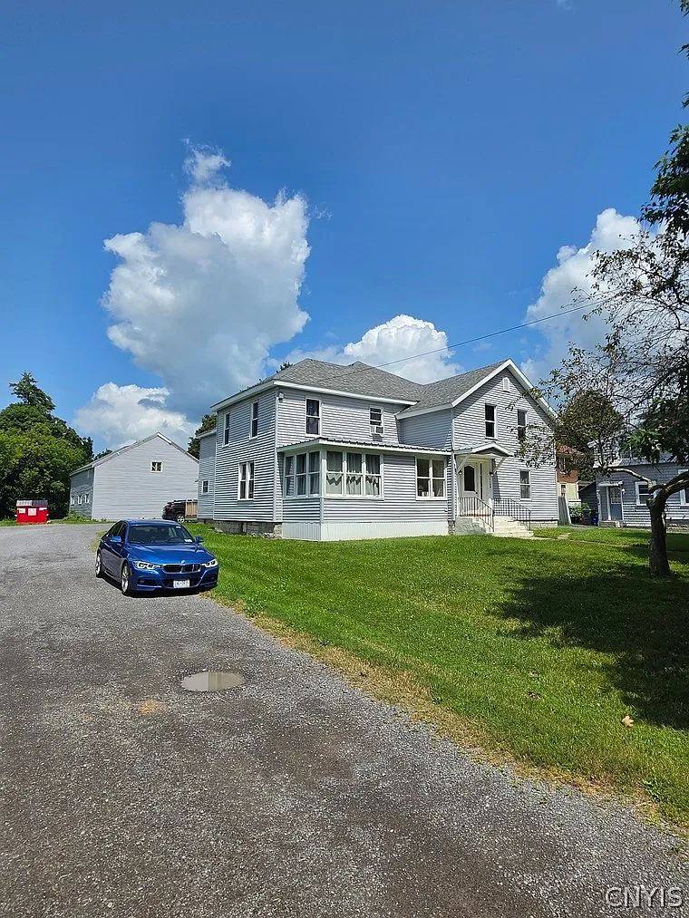 1 bed, 1.0 bath, 5640 sqft, $1,100 — Photo 1