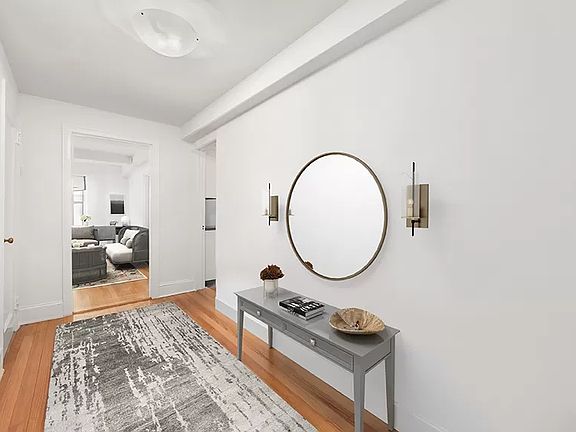 5th image of 424 E 52nd St APT 12E