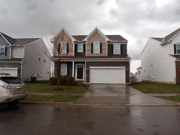 5294 Karst Cir, South Bloomfield, OH 43103