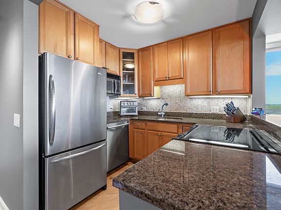 5th image of 3660 N Lake Shore Dr APT 1504