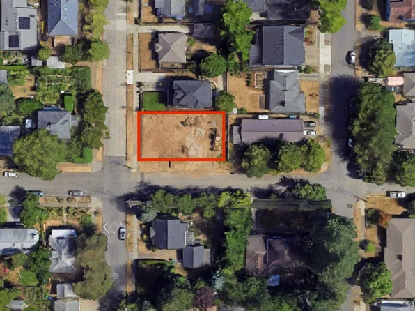 SE 44th Ave, Portland, OR 97206