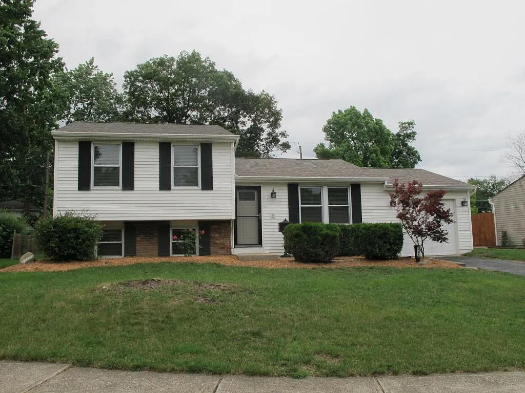 2736 Brunswick Dr photo 1