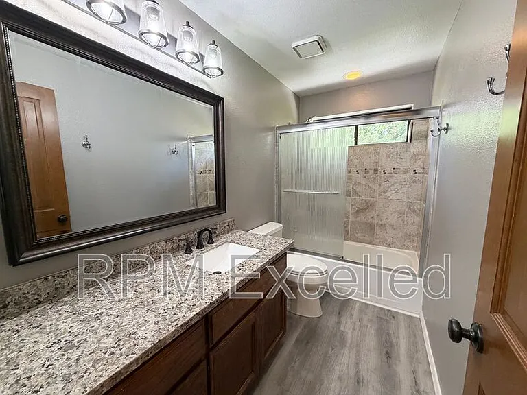 4925 Mill Pond Dr SE — Photo 17