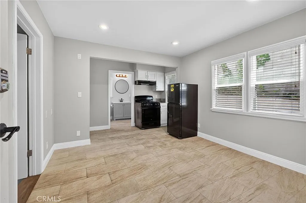 1 bed, 480 sqft, $1,975 — Photo 4