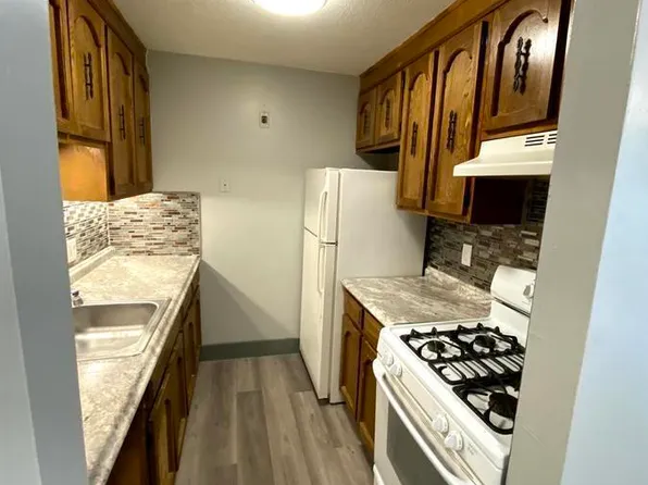 233 Ellington Rd, East Hartford, CT