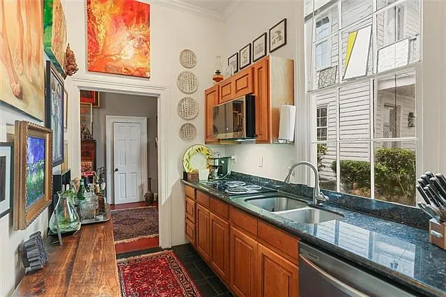 1427 Saint Mary St #E — Photo 9