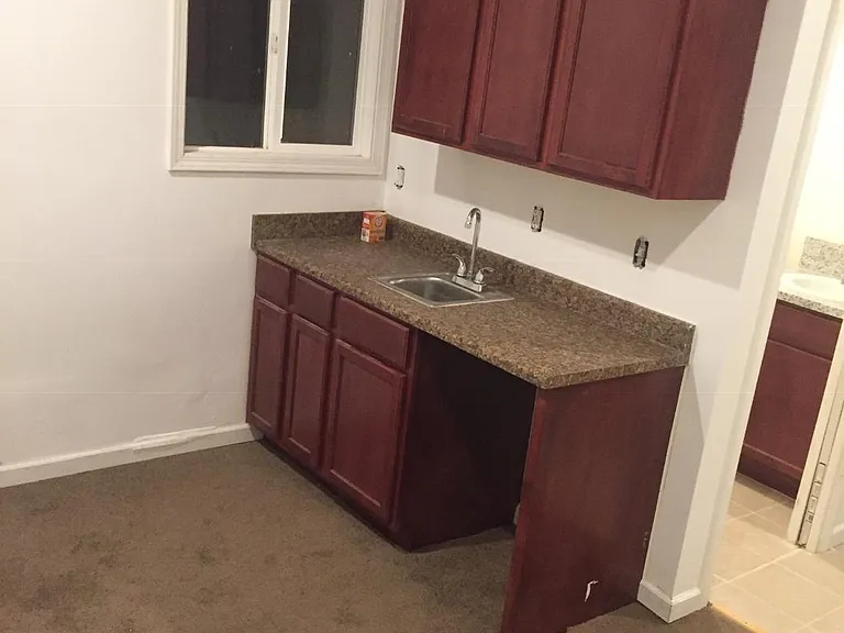 E Paradise Ave — Photo 2