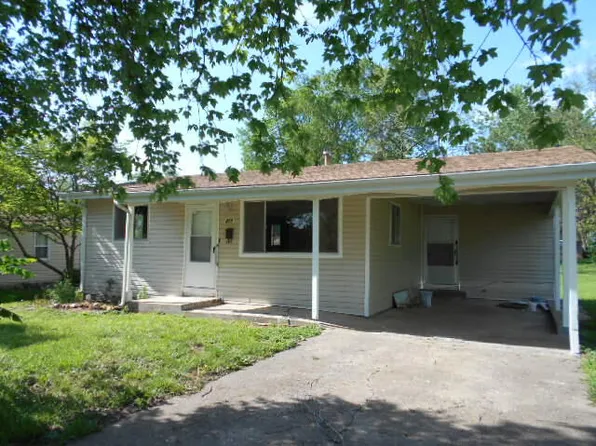 219 W St Louis Street, Aurora, MO 65605