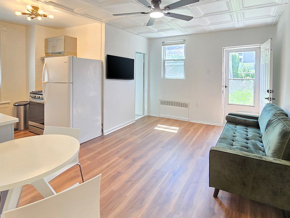 1st image of 2327 27th St #1