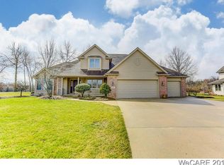 4473 Meadowlands Dr, Lima, OH 45805