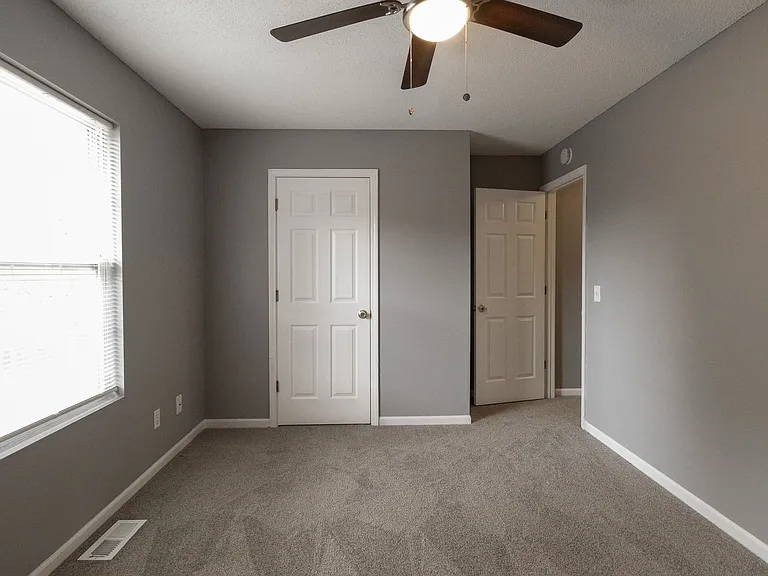 4903 Moniteau Ct — Photo 15
