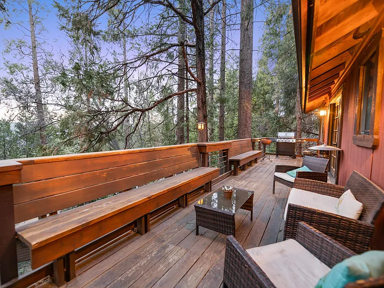24166 Cresta Dr — Photo 43