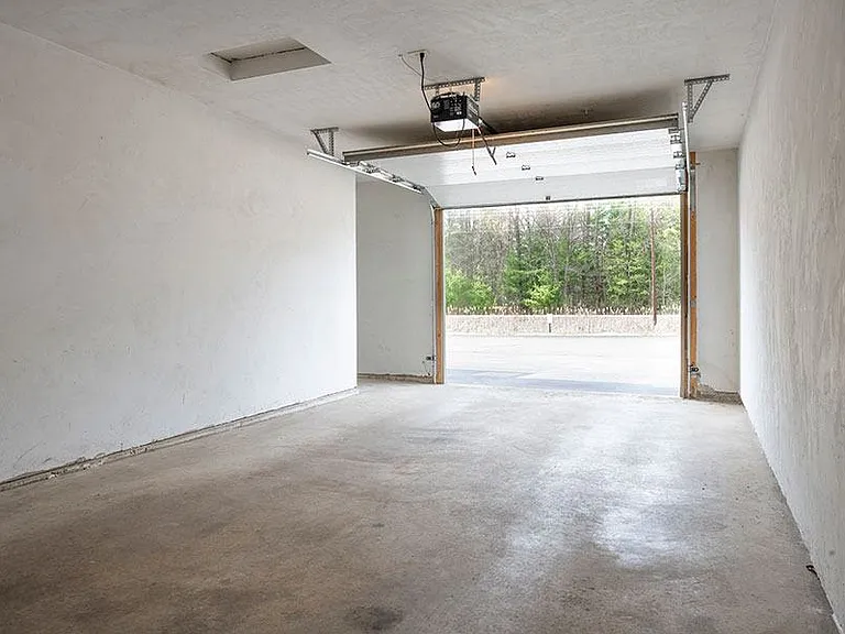 Whiting Avenue Estates — Photo 13