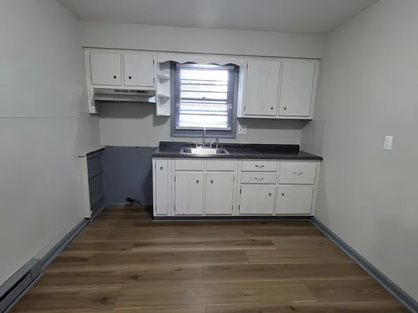142 Bradford Ave, East Haven, CT