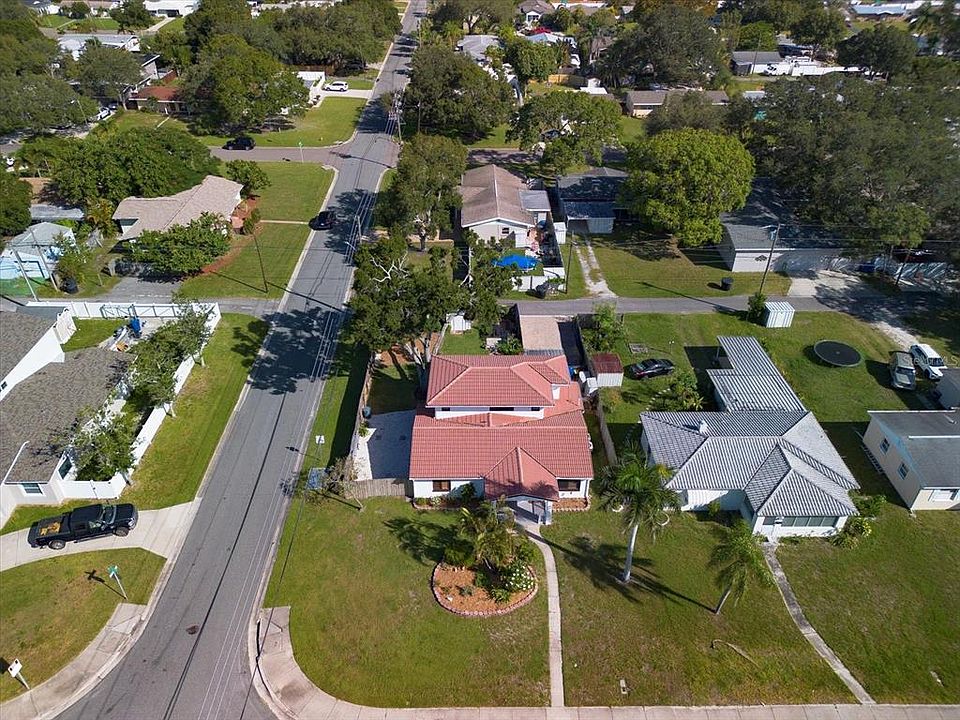 1st image of 701 40TH AVENUE NE
