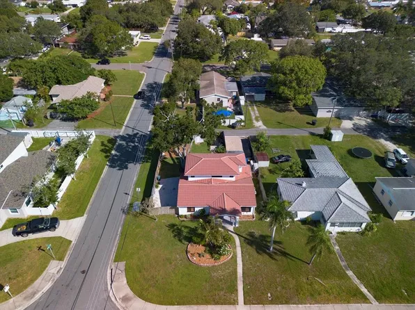 701 40th Ave NE, Saint Petersburg, FL 33703