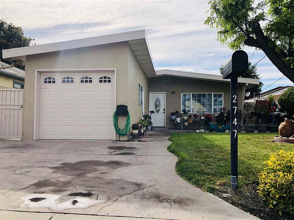 1st image of 2747 21st St