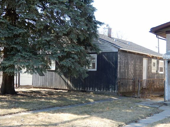 2nd image of 14034 S Saginaw Ave