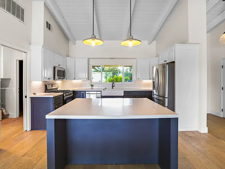 4835 Cliffside Dr — Photo 10