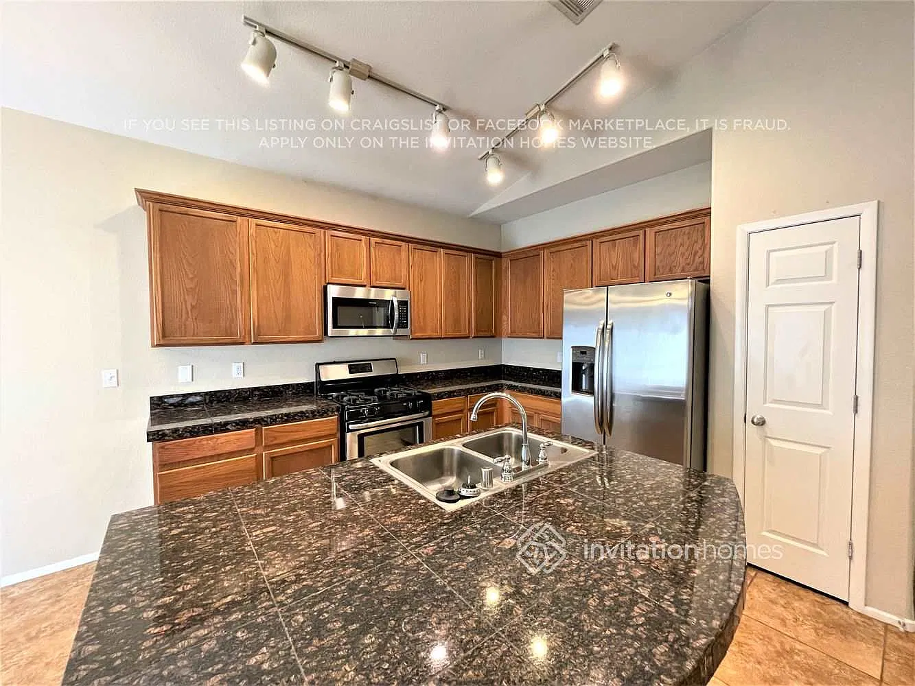 9724 Red Horse St Las Vegas, NV 89143 — Photo 4