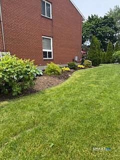 2nd image of 185 Centerbrook Road