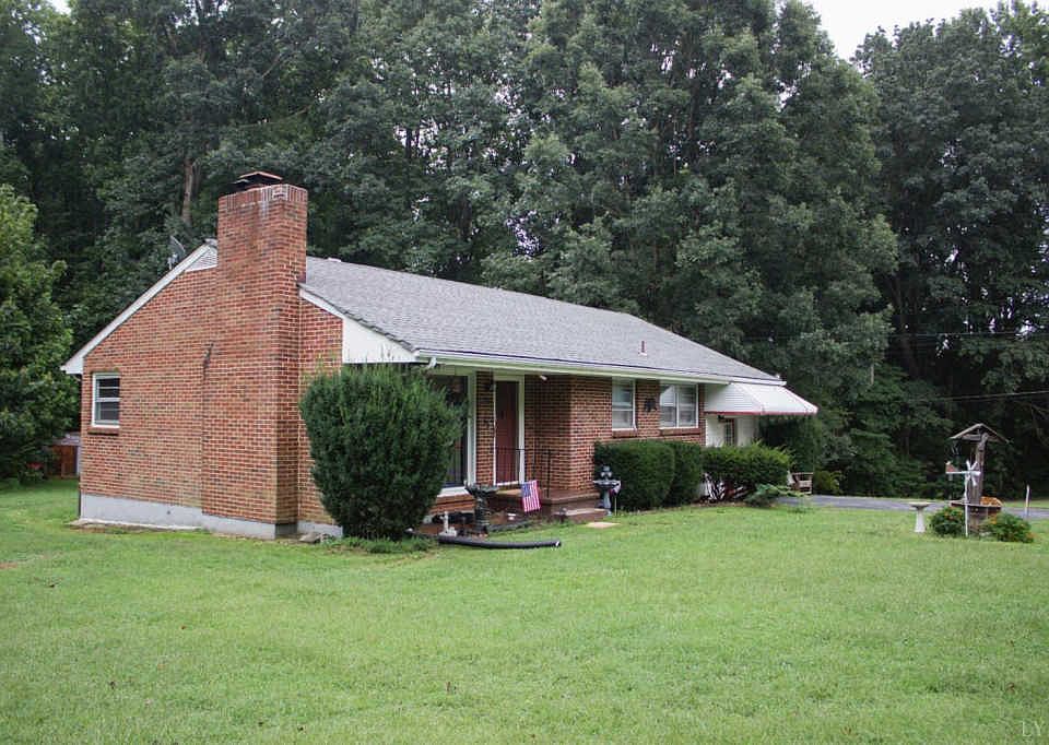 1st image of 126 Phillips Cir