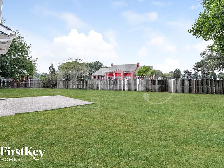 800 Shady Ln — Photo 15