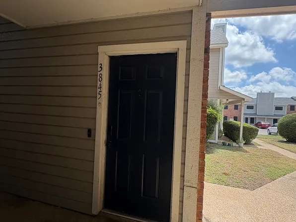 3845 Evergreen St, Irving, TX