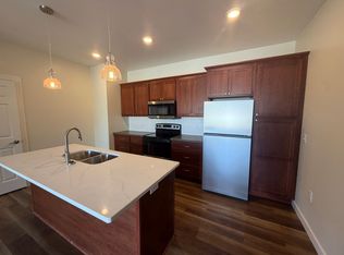 2543 N 15th St #103, Sheboygan, WI 53083