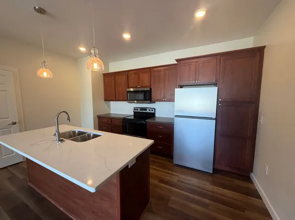Luedke Apartments
