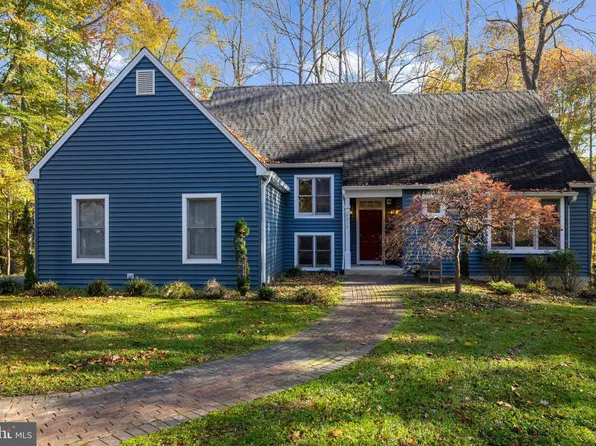 9212 Dogwood Rd, Baltimore, MD 21244