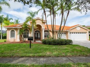 4962 Cross Pointe Dr, Oldsmar, FL 34677