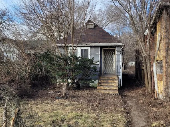 1736 Fillmore St, Gary, IN 46407