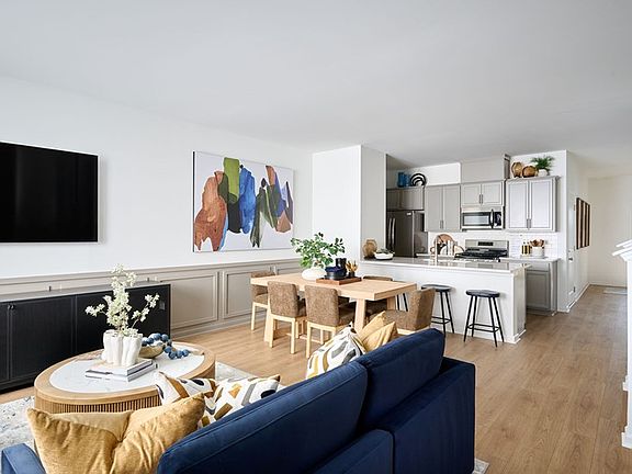 The Bunting - Family Room