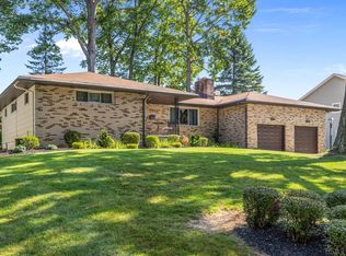 1239 Claythorne Dr, Johnstown, PA 15904