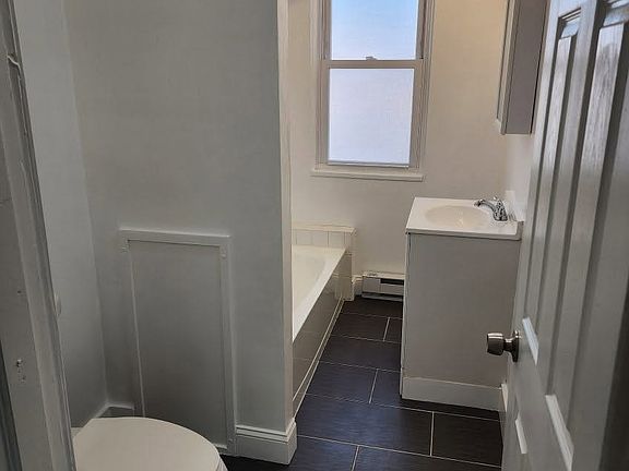 5th image of 1528 Womrath St #3