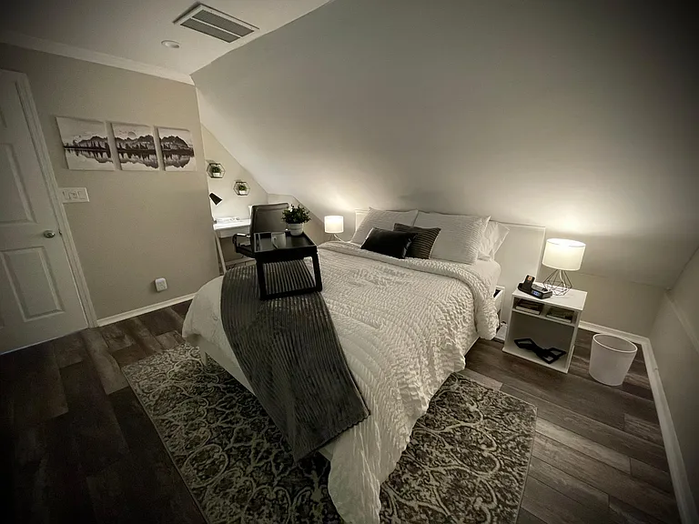 135 W 30th St #3 — Photo 20