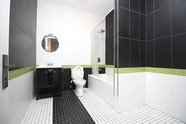 Rented by Nooklyn NYC LLC | media 20