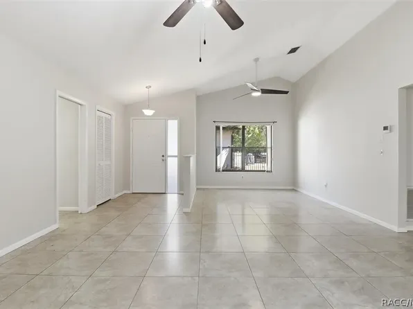 3 Fairwoods Ct, Homosassa, FL 34446