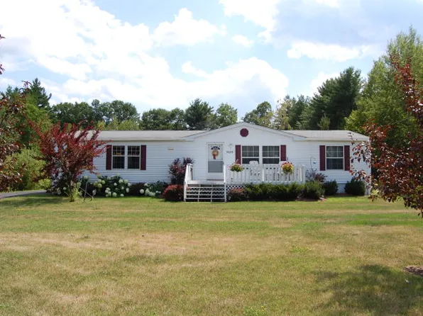 3655 Essex Rd, Willsboro, NY 12996