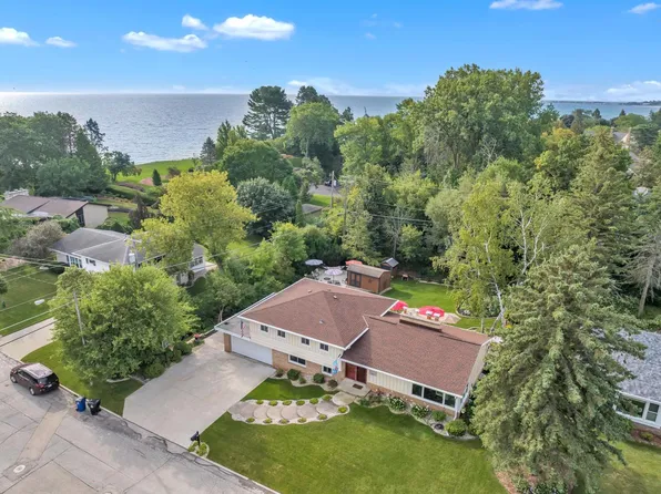 31 Sheffield DRIVE, Racine, WI 53402