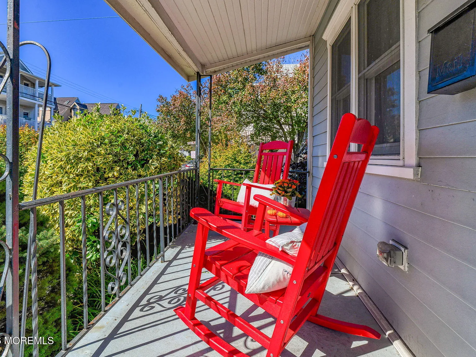 2 bed, $2,300 — Photo 2