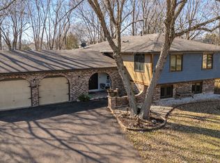 41W461 Burlington Rd, Campton Hills, IL 60175