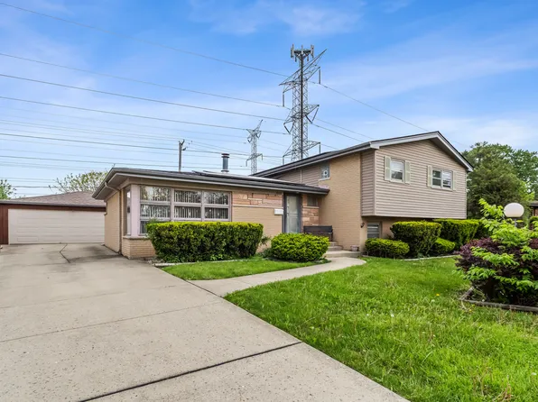 7638 Maple St, Morton Grove, IL 60053